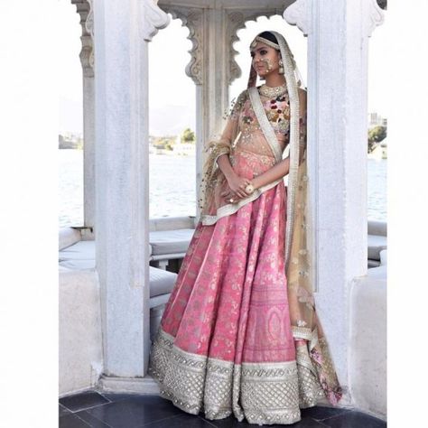 This New Triangle Dupatta Drape By Sabya Is What Every Bride Is Wearing ! | WedMeGood Dupatta Draping Styles, Sabyasachi Lehenga Bridal, Dupatta Draping, Latest Bridal Lehenga Designs, Wedding Fairytale, Sabyasachi Bridal, Lehenga Design, Bridal Lehenga Designs, Latest Bridal Lehenga