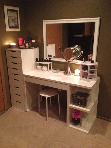 Makeup organization and storage. Desk and dresser unit from Ikea. Makeup Headband, Makeup Vanities, Fixing Spray, Vanity Drawers, Decor Ikea, Diy Vanity, Vanity Room, Makeup Room, Diy Desk