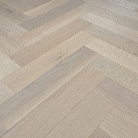 White Oak Flooring, Flooring Hardwood, White Oak Hardwood Floors, Floating Floor, Oak Wood Floors, Oak Hardwood Flooring, White Oak Floors, Oak Flooring, White Oak Wood