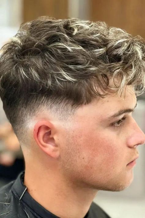 Low Taper With Blonde Highlights Boys Hair Highlights, Men Blonde Highlights, Long Fade Haircut, Men With Wavy Hair, Low Taper Haircut, Curly Taper Fade, Taper Haircut, Fade Haircut Curly Hair, Low Taper Fade