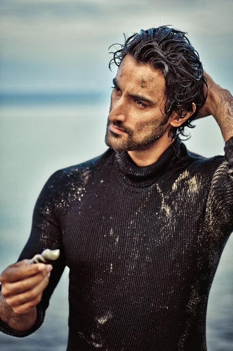 Kunal Kapoor Actor, Long Haired Guys, Kunal Kapoor, Top Male Models, Pre Black Friday, Fantasy Novel, Indian Movies, Bollywood Actors, Bollywood Stars