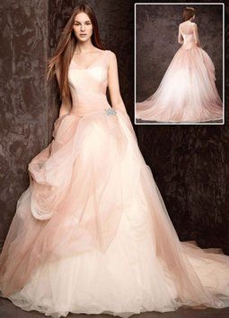 Vera Wang Tulle Ombre Ball Gown Ivory/blush Wedding Dress White By Vera Wang, Used Wedding Dresses, Vera Wang, Ball Gown, Wedding Dresses, Wedding Dress, For Sale, Pink, Dresses