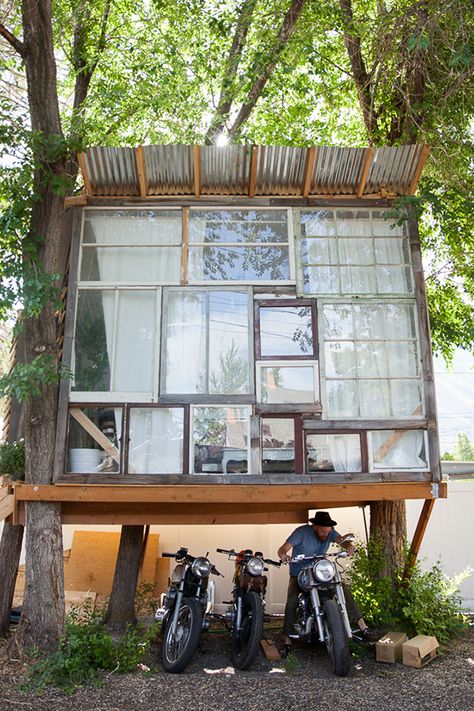 Making a Modern Treehouse - Say Yes Modern Treehouse, Recycled Windows, Modern Tree House, Recycled Door, Repurposed Windows, Glass Cabin, Tree House Kids, A Small House, Lots Of Windows