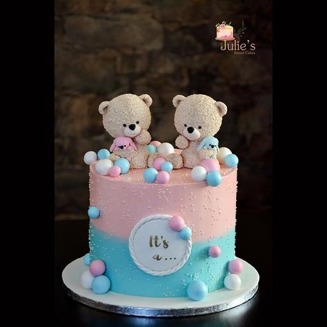 Gender Reveal Cake Teddy Bear, Gender Reveal Cake Ideas Boy Or Girl, Boy Or Girl Cake Ideas, Teddy Bear Gender Reveal Cake, Gender Torte, Baby Gender Cake, Boy Or Girl Cake, Gender Cake Ideas, Baby Shower Cake Ideas Unique