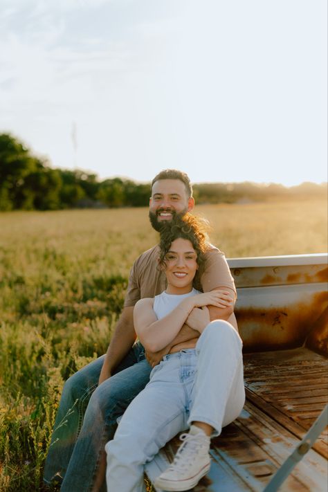 Couples Pics With Truck, Farm Truck Photography, Cute Fall Outfits For Photoshoot Couple, Couple With Truck Photoshoot, Ranch Photoshoot Couple, Fall Truck Photoshoot Couple, Corn Field Couple Photos, Tripod Photoshoot Ideas Couple, Fall Farm Couple Pictures