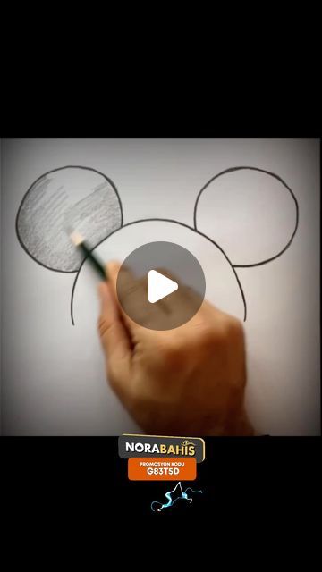 Just Art 🎨 on Instagram: "Mickey 🫶" Mickey Minnie Drawing, How To Paint Mickey Mouse, Mickey Mouse Chalk Art, How To Draw Mickey Mouse Easy, Mickey Mouse Drawing Easy Step By Step, How To Draw Minnie Mouse Step By Step, How To Draw Disney Characters Step By Step Easy, Mikey Mouse Drawings Easy, Disney Character Sketches Easy