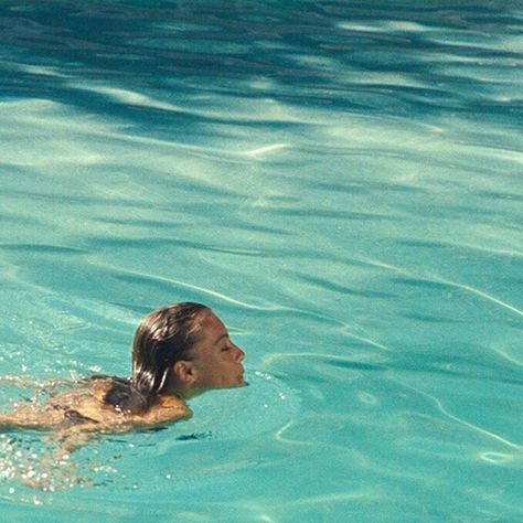 Mood | Romy Schneider, La Piscine 1969 Calm Girl Aesthetic, Aesthetic Crafts, Board Mood, Grafika Vintage, Summer Vision, 2024 Goals, Vanilla Girl, Beach Please, Coconut Girl