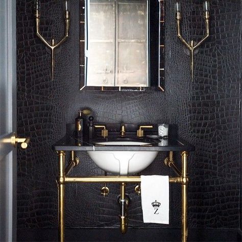 Affordable Bathroom Remodel, Modern Powder Rooms, Dark Interior Design, Masculine Bathroom, Wallpaper Bathroom, Black Rooms, Powder Room Decor, Bathroom Remodel Tile, Wallpaper Accent Wall