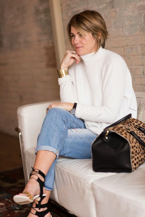 Classic Favorites | SEERSUCKER SADDLES Beth Chappo Hair, Short Mom Cuts, Kort Bob, Chin Length Hair, Cute Haircuts, Short Hair Trends, Short Pixie Haircuts, Short Hair Older Women, Short Hair With Layers