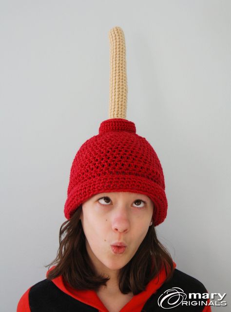 An awesome gag gift that is warm and cozy!  A plunger hat!  Something fun and unique and sure to get a laugh! A wonderful gag gift! Please select desired size. Hat sizing info: 0-3 months: 15" circumference  3-6 months: 17" circumference 6-12 months: 18" circumference  12 months-2T: 19" circumference  3T-4T: 20" circumference  4T-tween: 21" circumference  adult small: 22" circumference  adult medium: 23" circumference  adult large: 24" circumference Care instructions: hand wash only, lay flat to Crochet Funny Hat, Crochet Pour Halloween, Crochet Costumes, Crazy Hat Day, Silly Hats, Crochet Mignon, Confection Au Crochet, Crazy Hats, Crochet Humor