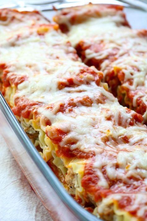 A delicious and fun twist on traditional lasagna. All the classic lasagna flavors you love: sausage, garlic, ricotta, mozzarella, and basil with a rich tomato sauce, but presented in a new fun way! This is a great dinner the whole family will love. #lasagna #italiandinner #sausage #pasta Italian Sausage Lasagna, Lasagna Roll Ups, Sausage Lasagna, Lasagna Roll, Traditional Lasagna, Roll Ups Recipes, Lasagna Rollups, Classic Lasagna, Lasagna Rolls