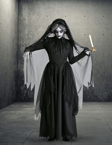 Scary Ghost Costume Women, Scary Witch Diy Costume, Witch Halloween Costume Scary, Ghost Witch Costume, Black Gown Halloween Costume, Scary Witch Halloween Costume, Witch Costumes Scary, Scary Witch Costume For Women, Witch Costumes For Women Scary