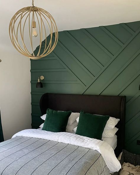 Shaker Wall Panelling, Panels Bedroom, Timber Wall Panels, Slim Shaker, Shaker Wall, Green Bedroom Decor, Wall Panels Bedroom, Feature Wall Bedroom, Timber Walls