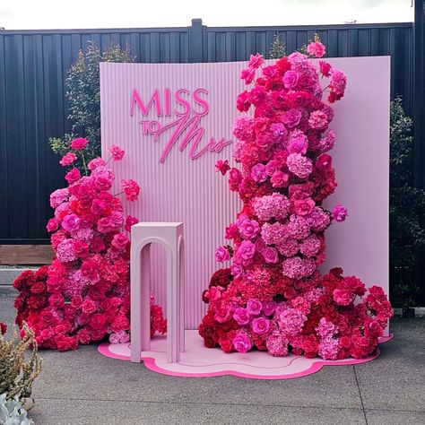 Liz | Event Stylist + Planner | Trend Setter | Package Hire (@momentsandmemoriesmelb) • Instagram photos and videos Deco Orange, Event Stylist, Dream Wedding Decorations, Bridal Shower Inspiration, Pink Bridal Shower, Pink Themes, Wedding Goals, Bridal Shower Theme, Wedding Deco