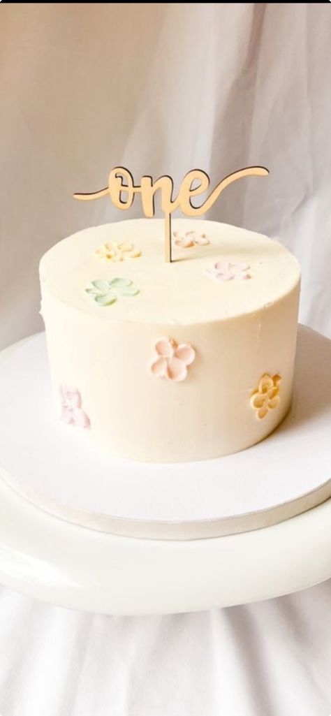 Cake First Birthday, Floral Cake, First Birthday, First Birthdays, Cake, Birthday, Floral, Quick Saves