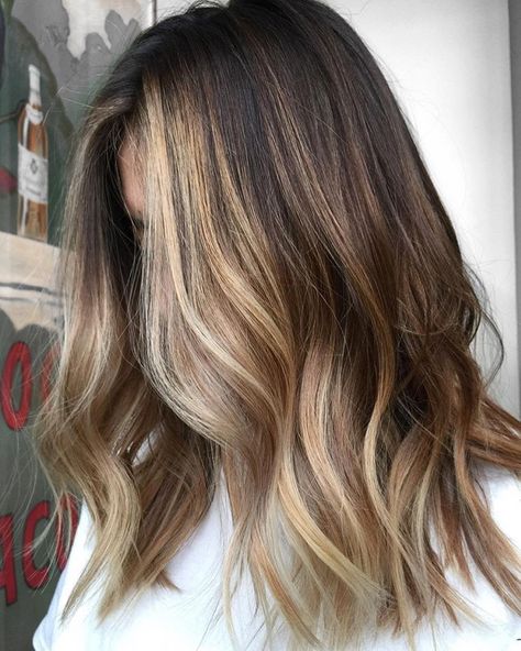 Dimensional Bronde, Medium Hair Color, Bronde Hair, Hair 2018, Balayage Brunette, Brown Blonde Hair, Hair Color Dark, Face Framing, Great Hair