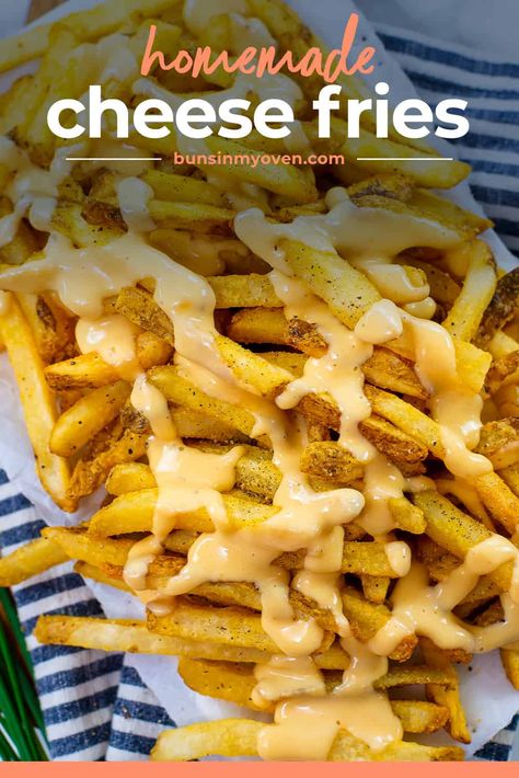 It takes less than 10 minutes to make Cheese Sauce for fries at home! You'll end up with the perfect cheese fries, drizzled in our rich, creamy cheddar cheese sauce! Cheese Sauce Recipe For Fries, Onion Rings Chips, Cheese Sauce For Fries, Fries Ideas, Sauce For Fries, How To Make Cheese Sauce, Sweet Potato Recipes Roasted, Buns In My Oven, Creamy Cheese Sauce