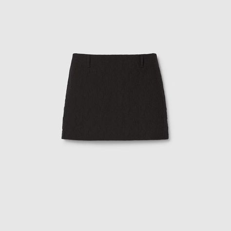 Textured cotton mini skirt in black | GUCCI® International Gucci Clothes, Gucci Skirt, Cotton Mini Skirt, Mini Skirt Style, Gucci Store, Airport Fashion, Black Mini Skirt, Chanel Black, Skirt Fashion