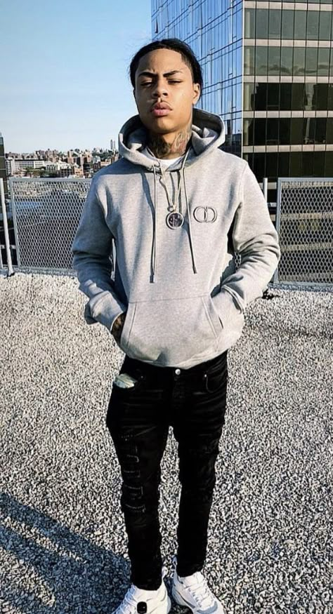 Kay Flock, Bronx Rappers, Popular Rappers, Cute Dreads, New York Pictures, Cute Rappers, Guys Clothing Styles, Mens Outfit Inspiration, Best Rapper