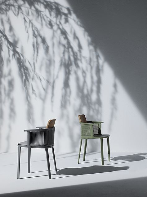 Ethimo | ph by Massimo Gardone - Outdoor Furniture Photography, Product Photography Furniture, Furniture Photography Ideas, Chair Photoshoot, Fond Studio Photo, Furniture Photography, New Houses, Studio Foto, Painted Chairs