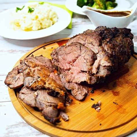 How To Cook Arm Roast In Oven - Recipes.net Beef Arm Roast, Beef Chuck Steak Recipes, Beef Chuck Recipes, Arm Roast, Quick Beef Recipes, Osso Buco Recipe, Beef Chuck Steaks, Prime Rib Roast Recipe, Chuck Roast Recipes