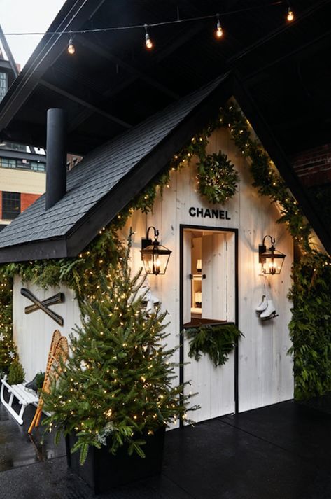 Chanel Opens A Winter Wonderland Pop-Up At The Standard In New York City Christmas Cafe Decor Ideas, Backyard Winter Wonderland, Winter Carnival, Dinner Decor, Holiday Pops, Vendor Booth, Christmas Pops, Winter Village, True Winter