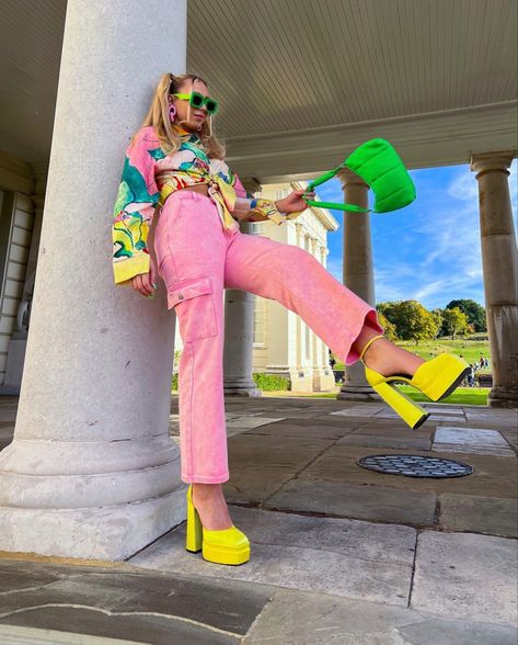 Block Colour Outfit, Maximalism Fashion, Maximalist Outfit, Maximalist Outfits, Colour Outfit, Painting With Light, Bright Colored Outfits, Maximalist Fashion, Bold Outfits