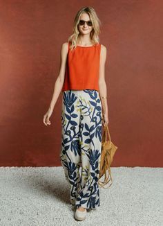 Floral Pants Outfit Summer, Palazzo Pants Outfits, Pants Outfits For Women, Floral Pants Outfit, Pants Outfit Summer, Linen Style Fashion, Dresses Aesthetic, Dresses Modest, Kurta Designs Women