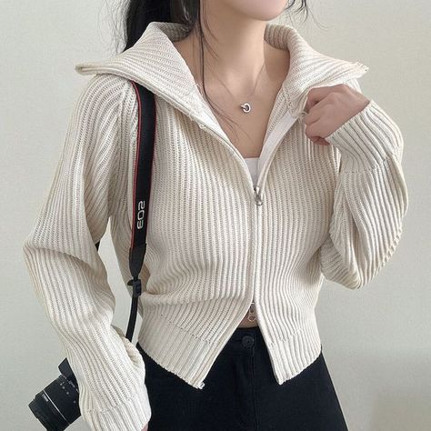 Plain Zip Cardigan Total Length Bust Sleeve Length 50 100 60 measurement is cm.Product Information Material: 95% Acrylic, 5% Elastane Color: Black Zip Cardigan, Zip Sweater, Trendy Fashion Women, New Instagram, Cardigan Coat, Kawaii Fashion, Black Cardigan, Haiti, Honduras