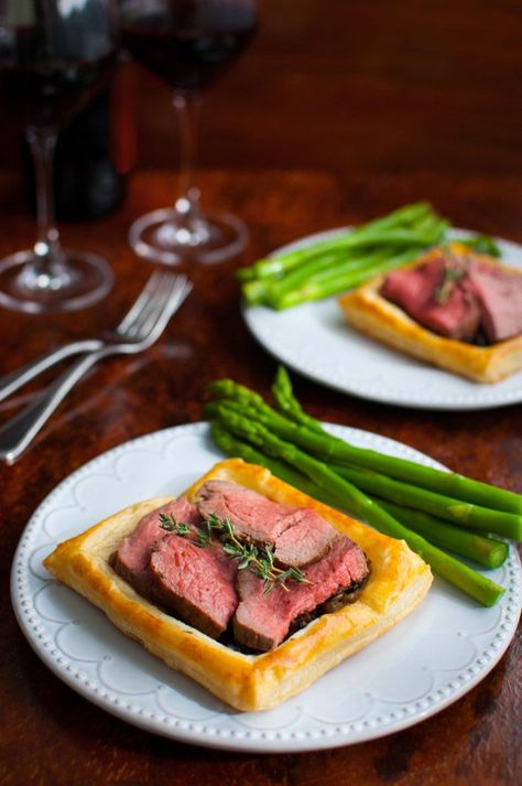 Beef Wellington Tart - Just as elegant and tasty as the classic beef Wellington but easier and perfectly portioned for two. Christmas Main Dishes, Savory Pies Recipes, Eat Beef, Beef Wellington, Beef Dinner, Easy Casserole, Beef Dishes, Beef Stew, Main Dish Recipes