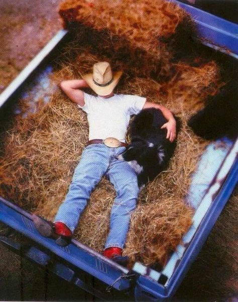 slvhermit:  One of my favorites…cowboy, dog,... Back Of A Truck, Modern Cowboy, Cow Boys, Real Cowboys, Wilde Westen, Cowboy Girl, Last Ride, Cowboys And Indians, Cowboy Up