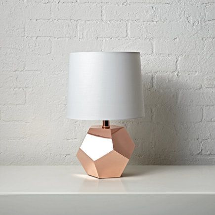 Design Trend: Stylish Rose Gold Home Decor and Accessories - Dwell Beautiful Rose Gold Lamp, Rose Gold Rooms, Rose Gold Bedroom, Rose Gold Table, Gold Room Decor, Gold Rooms, Geometric Rose, Rose Gold Decor, Gold Bedroom