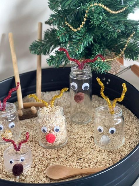 Christmas Provocations Preschool, Winter Displays Eyfs, Reggio Christmas Activities, Making Christmas Magical For Kids, Christmas Calendar Ideas Eyfs, Reggio Inspired Christmas Activities, Christmas Early Years, Early Years Christmas Activities, Toddler Christmas Sensory Bin