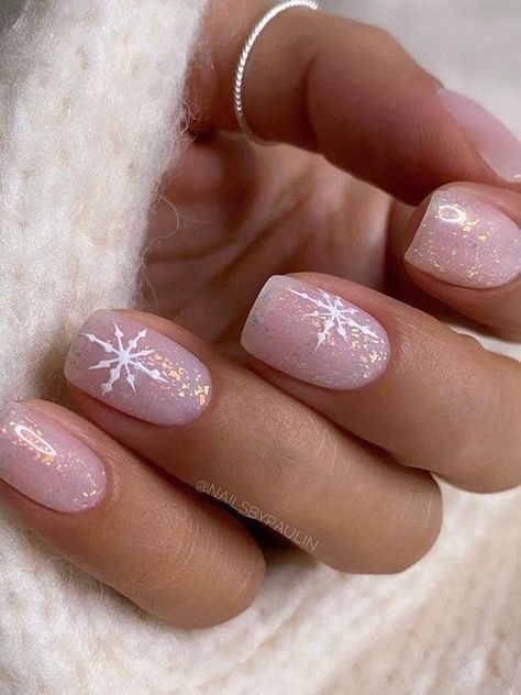 snowflake inspired nails Knitted Nails Winter, Pink And Blue Snowflake Nails, Winter Nails 2023 Trends Snowflake, Winter Nails Snowflake Glitter, Pale Pink Winter Nails, Pink Ice Nails, Winter Nails Light Pink, Light Pink Snowflake Nails, Short Pink Winter Nails