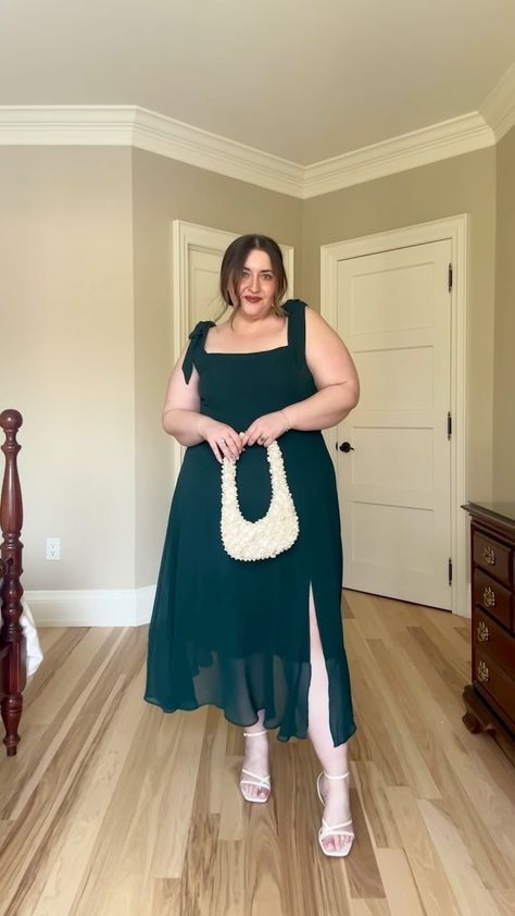 Diana • Plus Size Fashion (@diana.dares) • Instagram photos and videos Diana Dares, Antique Finds, Everyday Fashion Outfits, Fashion Outfit, Feminine Style, Plus Size Fashion, Everyday Fashion, Shop My, Fashion Outfits