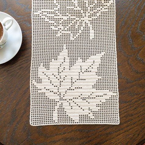 Home Decor For Wedding, Decor For Wedding, Lace Runner, Crochet Table Runner, Crochet Motifs, Crochet Tablecloth, Lace Doilies, Leaves Pattern, Filet Crochet