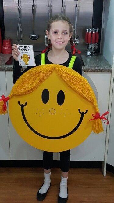 21 DIY Book week Costumes (Easy and Cheap)» Alifya's Inspirations Little Miss Characters Costumes, Book Character Outfit Ideas, Little Miss Sunshine Costume, Diy Book Week Costumes, Easy Book Week Costumes, Kids Book Character Costumes, World Book Day Outfits, Book Week Costumes, Book Parade