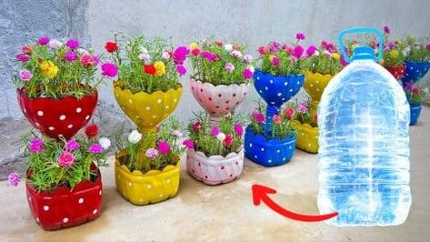 Recycle Plastic Bottles into Two-Tiered Flower Pots | DIY Joy Projects and Crafts Ideas Plastic Soda Bottle Crafts Diy, Garden Ideas With Plastic Bottles, Plastik Recycling, Plastic Bottle Planter, Plastic Bottle Crafts Diy, Homemade Fondant, Water Bottle Crafts, Plastic Bottle Art, Plastic Bottle Flowers