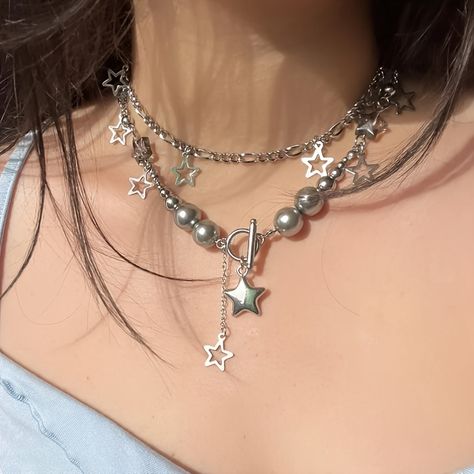 Faster shipping. Better service Grunge Necklaces Layered, Silver Jewelry Y2k, Y2k Jewellery, Tiny Star Necklace, Kalung Manik-manik, Silver Star Necklace, Metal Chain Necklace, Funky Necklace, Y2k Necklace