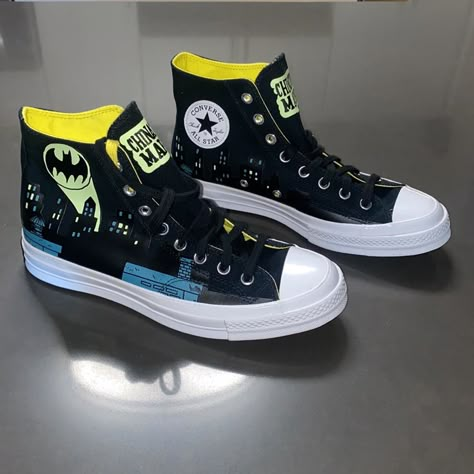 Converse X Chinatown Market Chuck 70 Hi 80th Anniversary Limited Edition Batman 167511c Brand: Converse Mpn: 167511c Model: Chuck 70 Hi Batman Chinatown Market Color: Black/Blazing Yellow/White Brand New Available In Mens 5, 9, 9.5 Womens Size 7, 11, 11.5 Batman Jordans, Batman Converse, Batman Shoes, Converse All Star Mens, Cute Converse Shoes, Cool Converse, All Black Converse, Batman Outfits, Cute Converse