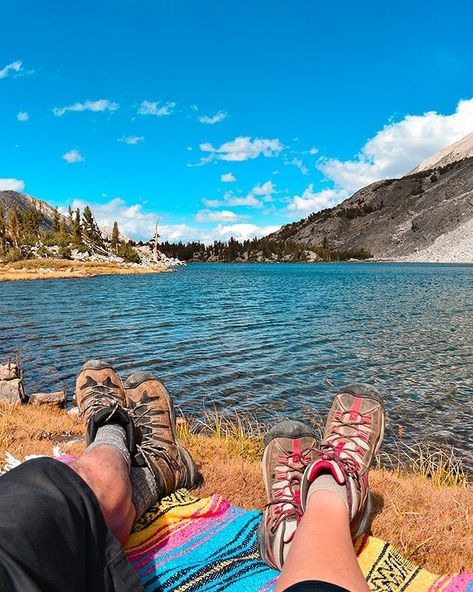 Lunch date at 10,000 feet, high a top the Eastern Sierras. Friday the 13th might just be our lucky day! 🐱👻🎃 Are you feeling lucky? Today is your last day to enter our Fall Giveaway for a chance to win a fall prize pack with a Sunshine Day Dream blanket featured in this photo along with a set of Day of the Dead Coasters to user in the Halloween spirits. Click the link in the bio to enter now & view full terms & conditions: @davistaylortradingco . . . . #couplegoals #easternsierra #easternsierr Lake Side Picnic, Weekend Road Trip, Earthy Vibes, Fall Road Trip, Dream Blanket, Lake Side, Just You And Me, John Muir, California State