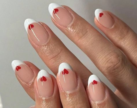 Valentines Nails For Short Nails, Simple Short Valentines Nails, Nails For February, Oval Nails Designs, Almond Nails Short, Teen Nails, Summer Nails 2024, Heart Nail Designs, Valentine Nail Art