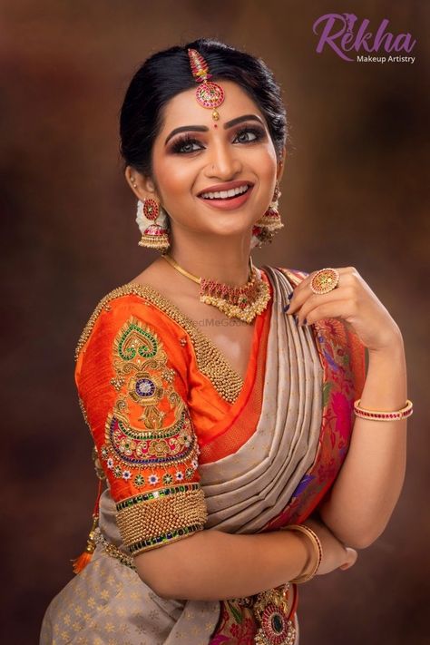 Photo By Rekha Makeup Artist - Bridal Makeup Rekha Makeup, Nakshathra Nagesh, Indian Bride Poses, Indian Bride Photography Poses, Bride Photos Poses, Indian Wedding Photography Couples, Indian Bridal Photos, Bridal Photography Poses, Indian Wedding Couple Photography