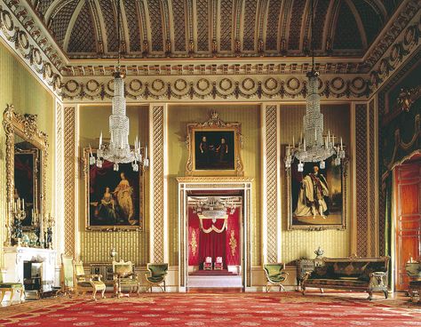 View of the Throne, St. James's Palace Green Drawing Room, Castle Interiors, Green Drawing, Buckingham Palace London, London Residence, Palace Interior, Royal Palaces, English Castles, Stately Homes