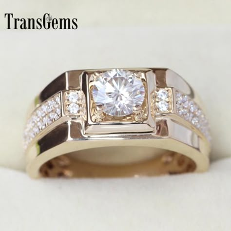 Grooms! Your Search For The Perfect Engagement Ring Design Ends Here! Mens Gold Diamond Rings, Mens Rings Wedding Diamond, Mens Ring Designs, Couple Ring Design, Mens Gold Jewelry, Yellow Engagement Rings, Diamond Rings Design, Mens Gold Rings, Gold Rings Fashion