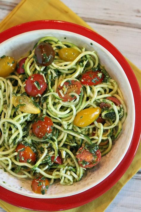 Pesto Spaghetti with Heirloom Grape Tomatoes Recipe from RecipeGirl.com Grape Tomatoes Recipes, Zoodle Spaghetti, Grape Tomato Recipes, Spaghetti Pesto, Heirloom Tomato Recipes, Pesto Zucchini, Pesto Zoodles, Pesto Spaghetti, Tomatoes Recipes