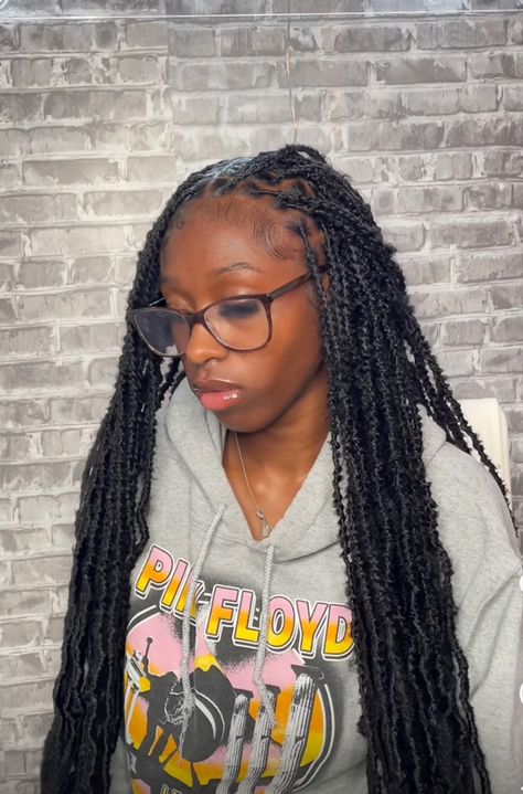 Soft Locs Knotless, Knotless Soft Locs With Curls, Small Distressed Soft Locs, Mini Soft Locs, Knotless Distressed Soft Locs, Knotless Dreads, Small Distressed Locs, Small Knotless Soft Locs, Knotless Over Locs