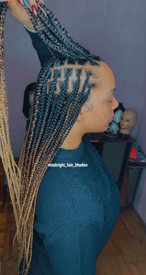 Ombre Braids Black Women Two Tones, Blonde Ombré Braids, Knotless Ombre Braids, Blonde Ombre Braids, Ombre Braids Black Women, Ombre Knotless Box Braids, Ombré Box Braids, Ombré Braids, Black And Blonde Ombre