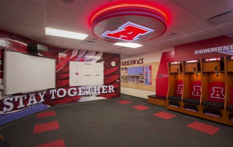 A $662,000 Basketball Locker Room Is Raising a Lot of Questions About High School Sports - Mic #education High School Weight Room Design, Locker Room Design Sports, Sports Locker Room, High School Locker Room, Basketball Locker Room, Nba Practice, Locker Room Design, Hockey Locker, Athletic Locker