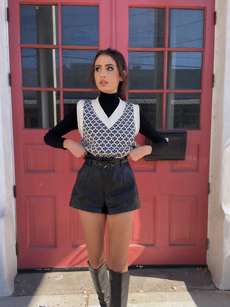 Short Sweater Vest Outfit, Sweater Vest And Shorts Outfit, Vneck Sweater Vest Outfit, Short Sleeve Sweater Vest Outfit, Polo Vest Outfit Women, Oversize Sweater Vest Outfit, Baggy Sweater Vest Outfit, Plaid Sweater Vest Outfit, Sweatervest Aesthetic Outfits Women